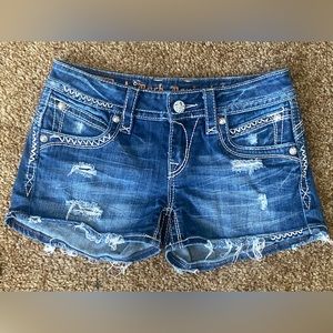 Rock Revival “Becky” shorts size 28